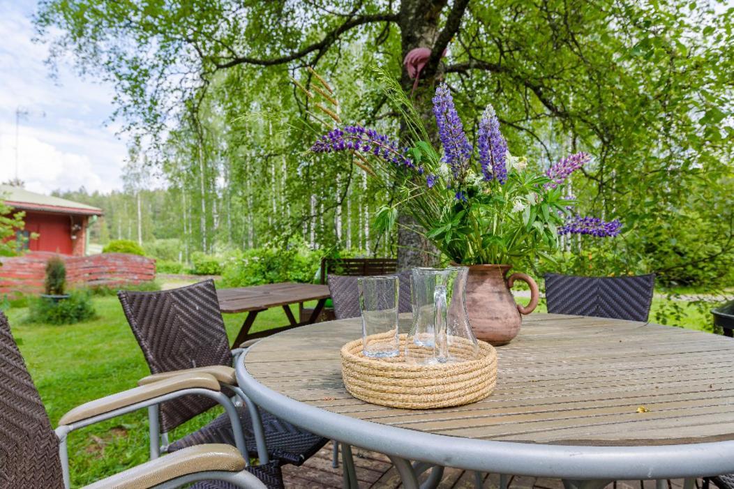 Poppelstrand Nuuksio, Pet Friendly Guest Apartment 外观 照片